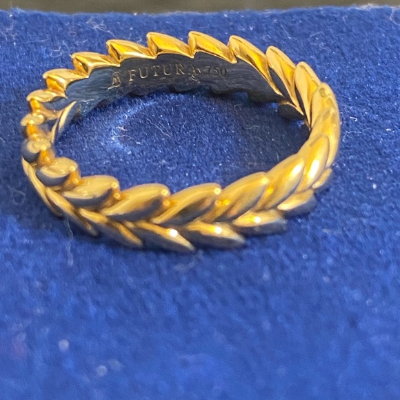 Future Ethereal Ring - Picture 10 of 16